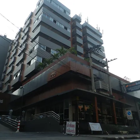 Nanatai Suites