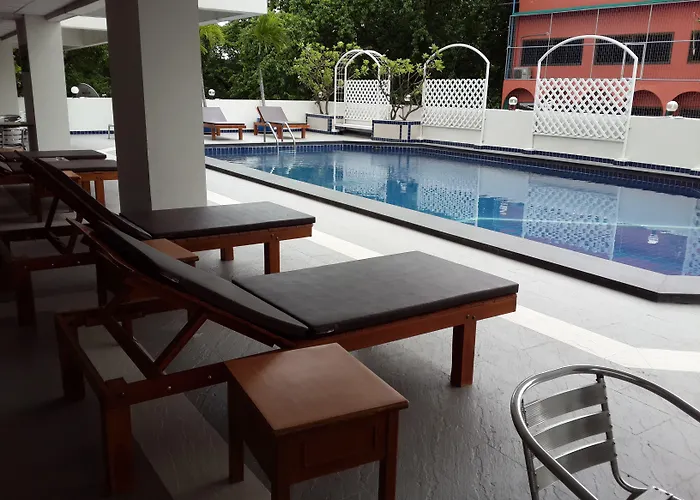 Nanatai Hotell 3*