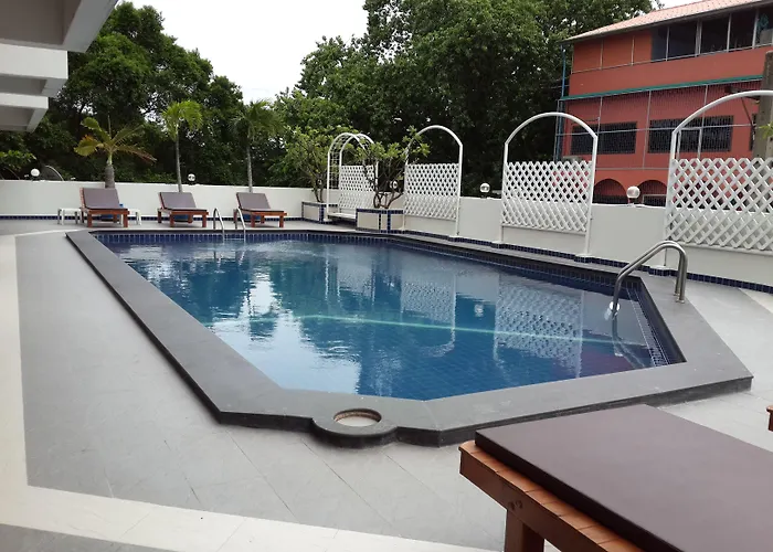 Nanatai Hotell 3*