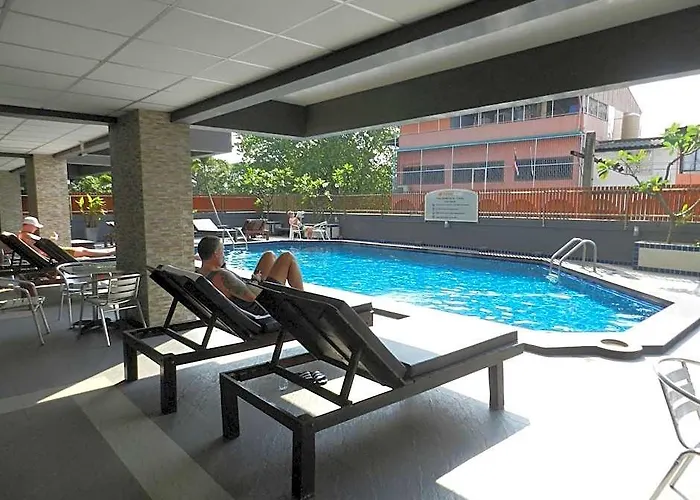 Nanatai Hotel 3*